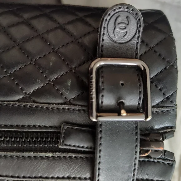 Vintage CHANEL black leathermotorcycle boots - Picture 5 of 9